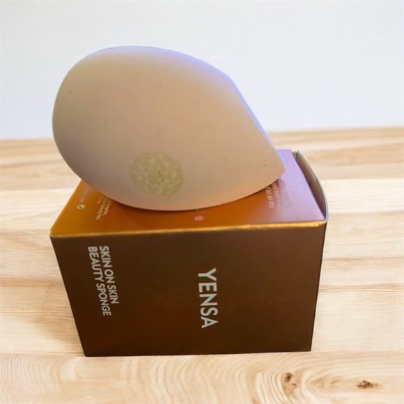 YENSA Skin on Skin Beauty Sponge - Picture 1 of 1